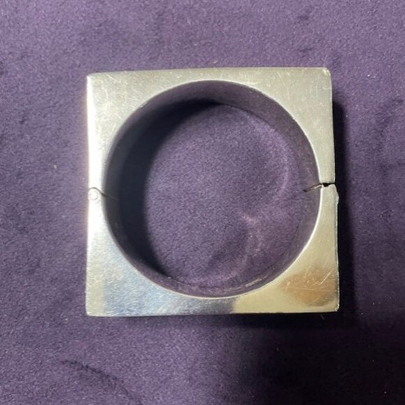 STERLING SILVER UNIQUE SQAURE DESIGN BRACELET - Picture 2 of 6